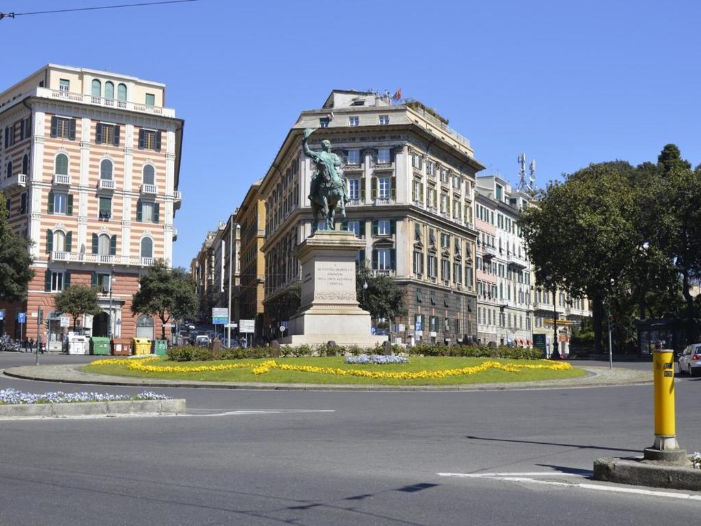 Il Rifugio Dei Santi Centralissimo Parking Free 热那亚 外观 照片